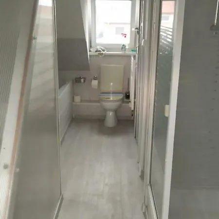 Ferienwohnung Im Zentrum -vorderhaus- דירה